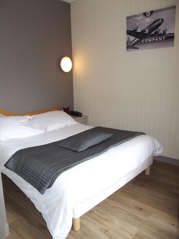 Le Minotel Vitre  Room photo